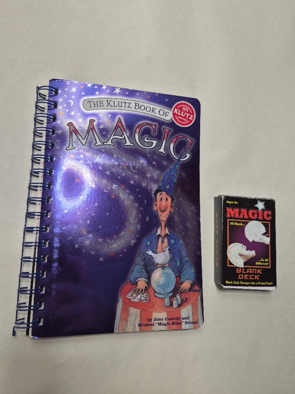 Vintage Klutz Book of Magic Spiral Bound + Blank Magic Card Deck